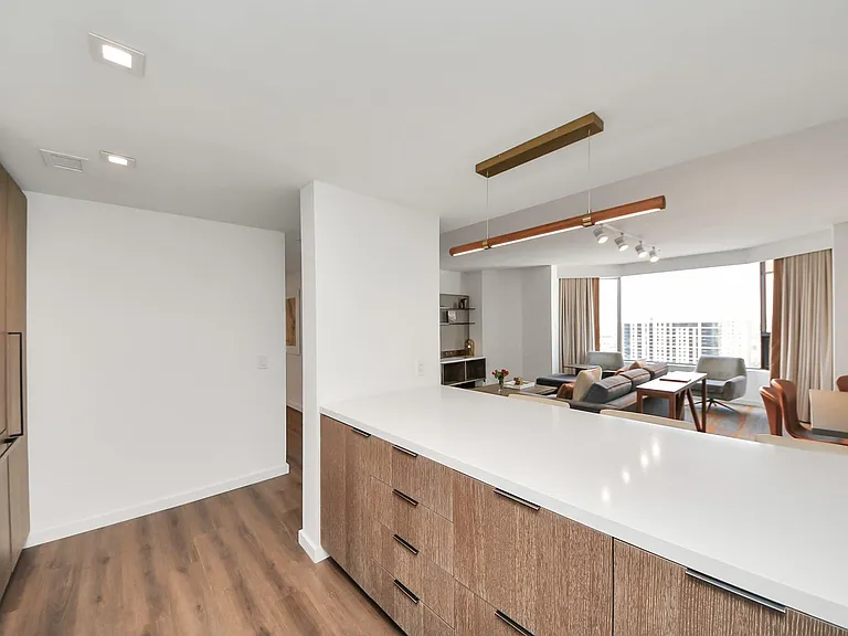 1300 Lamar St #S8 — Photo 15