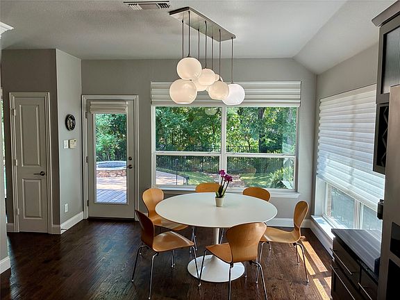 2nd image of 718 Ashleigh Ln