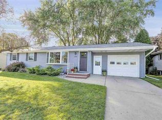 1200 Chantel St, Green Bay, WI 54304
