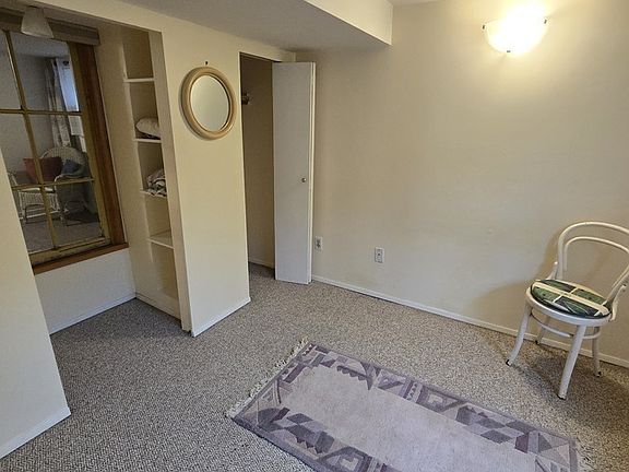4th image of 2337 Mouldstade Rd #Basement
