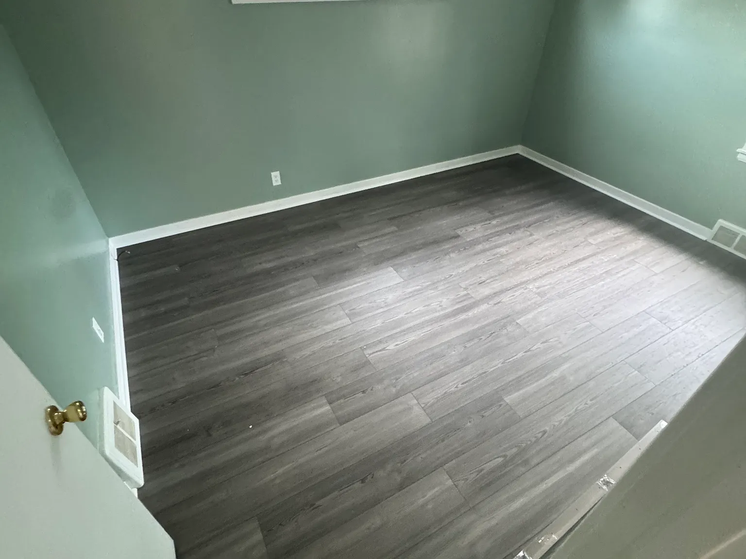 31 Addison Ave — Photo 4