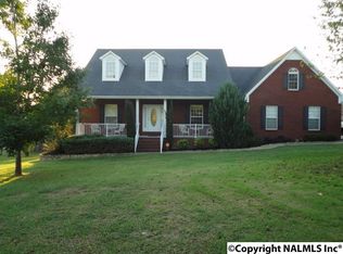 52 Eastridge Rd, Fayetteville, TN 37334