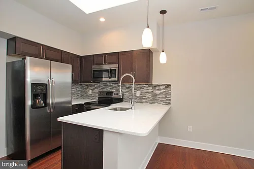 400 S 45th St #4C Photo 1