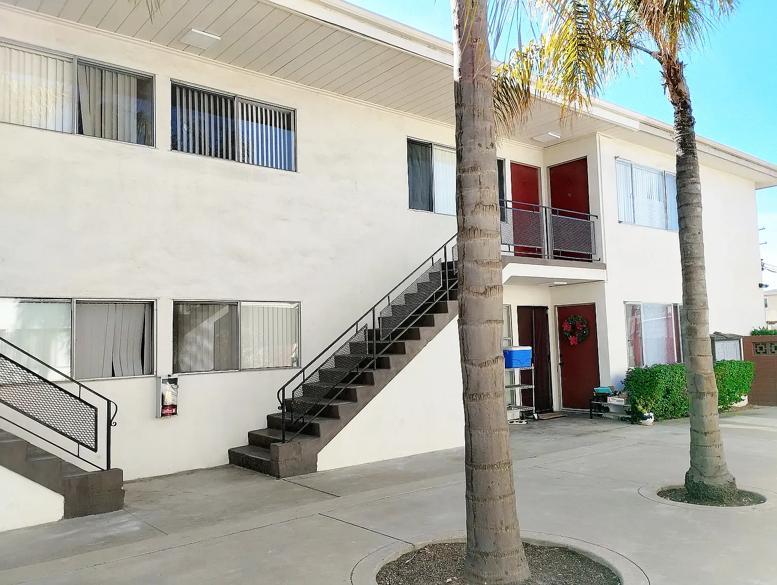 2 bed, 750 sqft, $2,295 — Photo 2