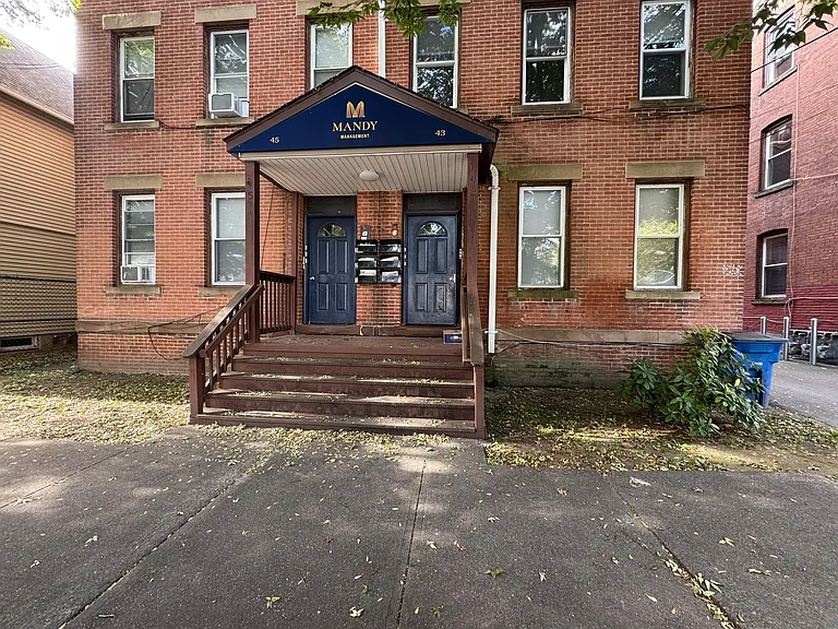 43 William St #2A — Photo 8