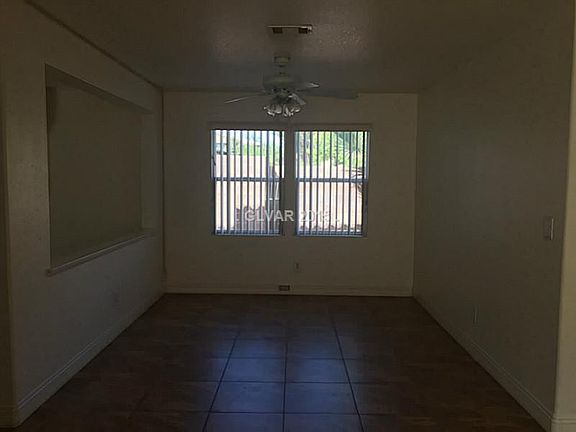 3rd image of 3501 Summerday Ct