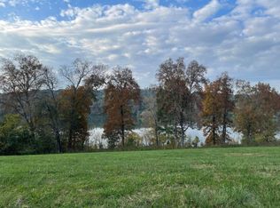 473 River Bank Trl, Loudon, TN 37774