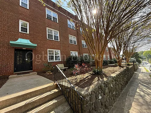 1306-1318 Glade St Photo 1