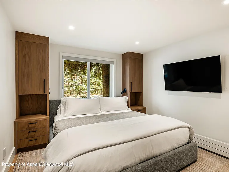 650 S Monarch St #2 — Photo 9