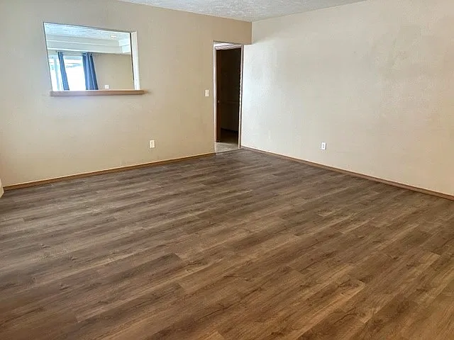 3 bed, 2.5 bath, 2040 sqft, $1,995 — Photo 2
