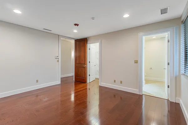 333 S Salina St #1 — Photo 19