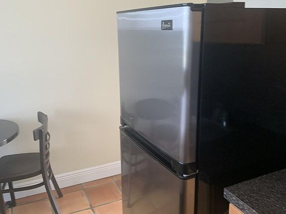 4th image of 2314 Ponce De Leon Blvd Unit 206