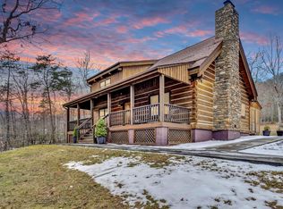 1117 Waltons Mountain Rd, New Castle, VA 24127