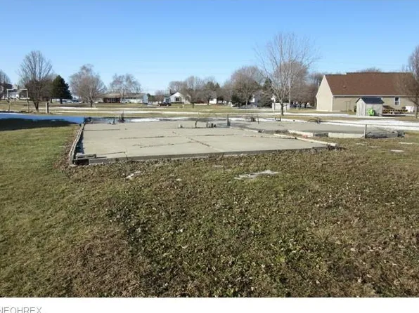 6213 Taylor Brook Cir, Sandusky, OH 44870