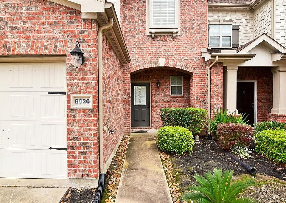 1st image of 8026 Fisher Glen Ln