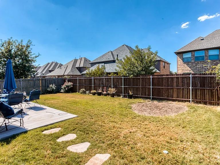 1404 Pillar Bluff Way — Photo 25