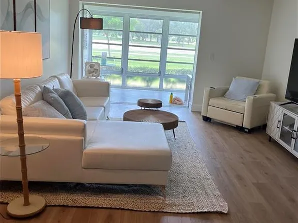 315 Saint Andrews BLVD #D7, NAPLES, FL 34113