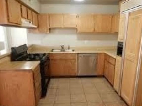 2nd image of 3708 Scuba Cir #A