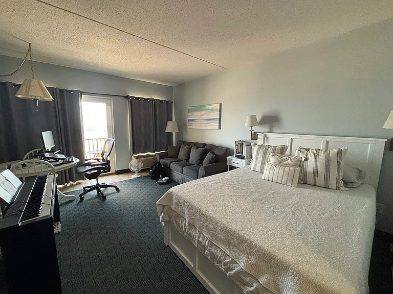 703 Ocean Blvd #301 — Photo 11