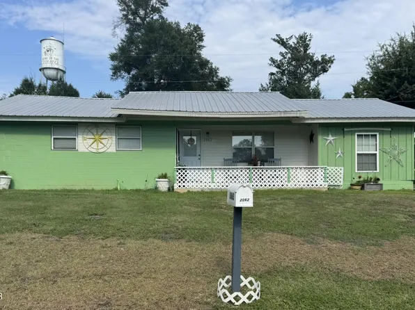 2062 Dollar Ln, Sneads, FL 32460