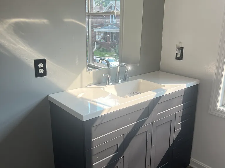800 Liberty St — Photo 16