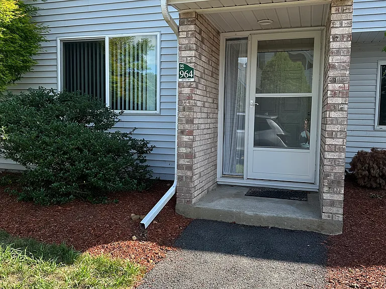 964 Great Hill Dr #964 — Photo 2