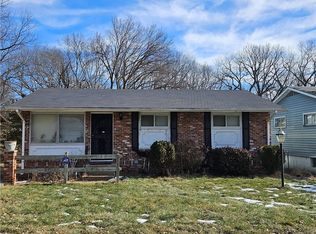 3927 Kensington Ave, Kansas City, MO 64130