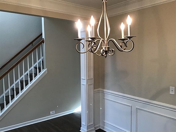 4th image of 2930 Westbury Ct