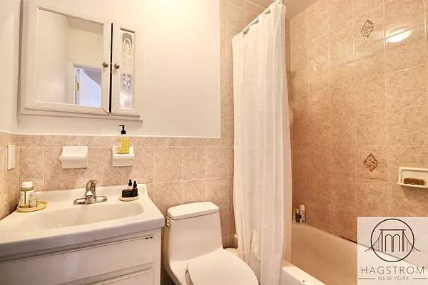 Rented by Hagstrom Management Inc | media 28