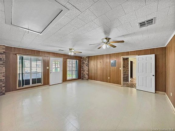 3rd image of 4712 W Greenfield Cir