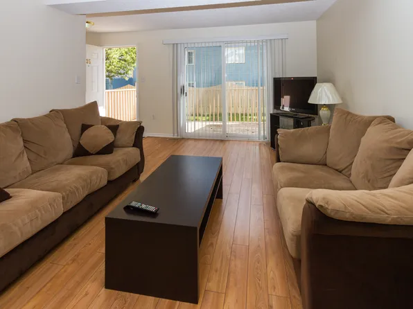 Cache Mountain Court