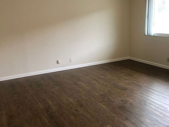 5th image of 1511 Washington Ave APT 11