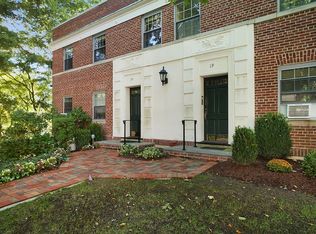 20 Alden Pl #2, Bronxville, NY 10708
