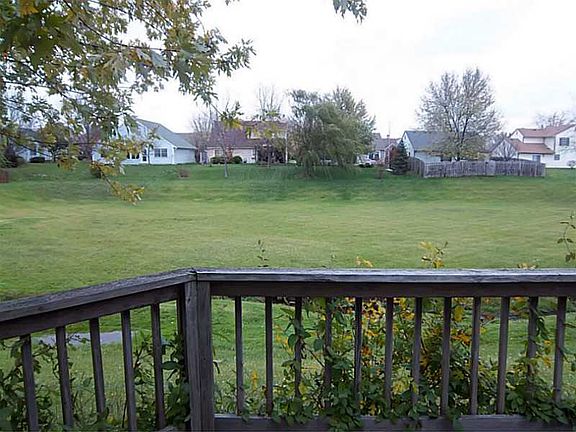 2nd image of 1633 Parkthorne Dr