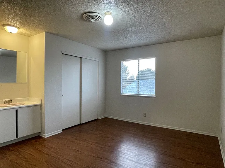 1295 Downard Ln — Photo 21