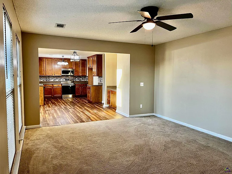 125 Faybrook Dr — Photo 12