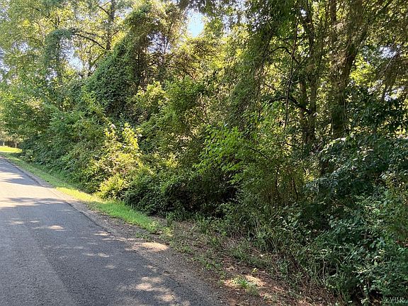 3rd image of 11 Hill Crest Lane
