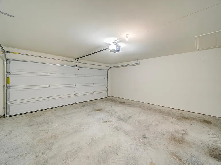 4517 Shy Creek Ln — Photo 28