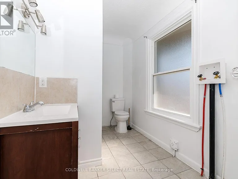 55 Frederick Ave — Photo 7