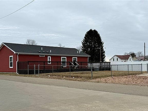 2nd image of 311 W Main St