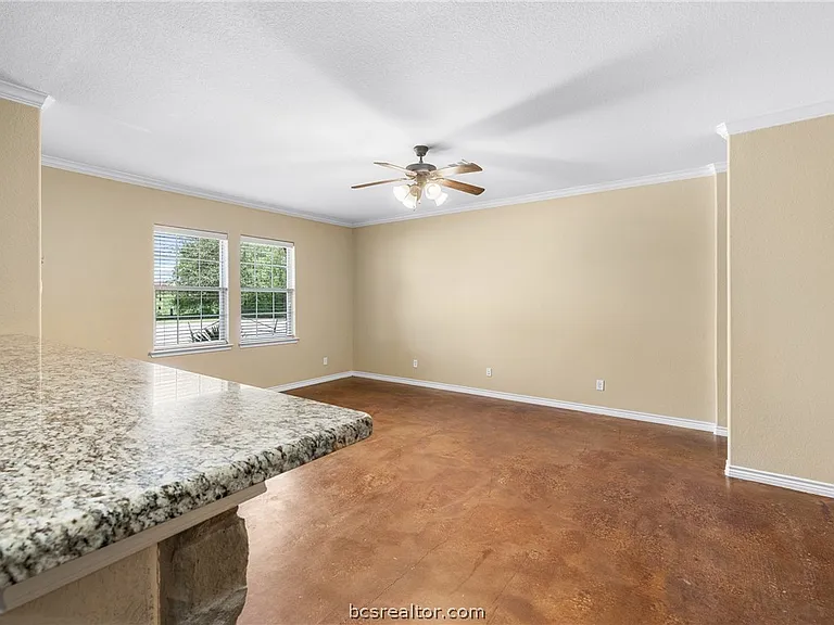 305 Capps Dr — Photo 11