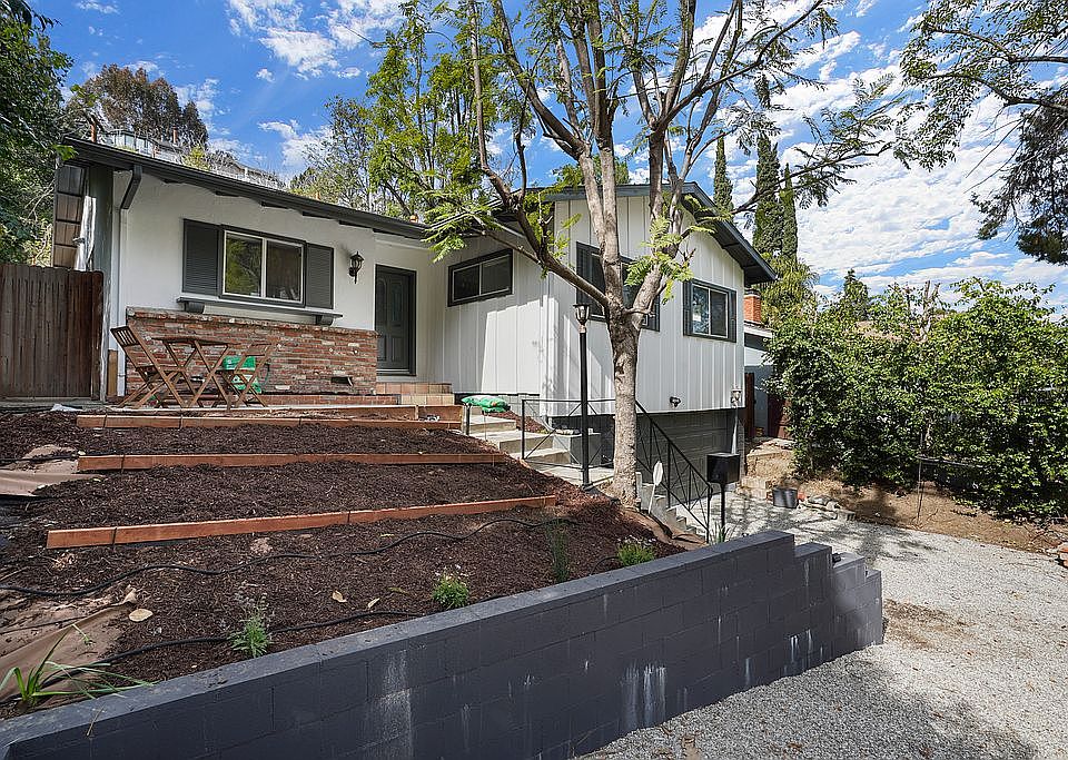 1st image of 5063 N Tendilla Ave