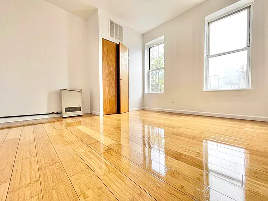 Rented by Keller Williams NYC | media 13