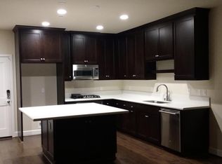 490 Persimmon Cmn UNIT 4, Livermore, CA 94551