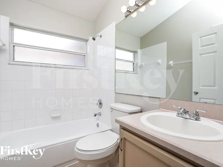 2693 Autumn Creek Cir — Photo 13