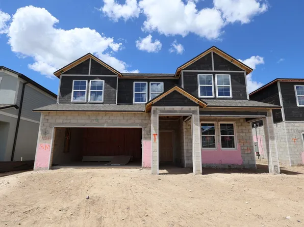 3107 Adams Cross Dr, Zephyrhills, FL 33540