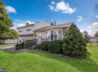 746 Violet Rd, Warminster, PA 18974