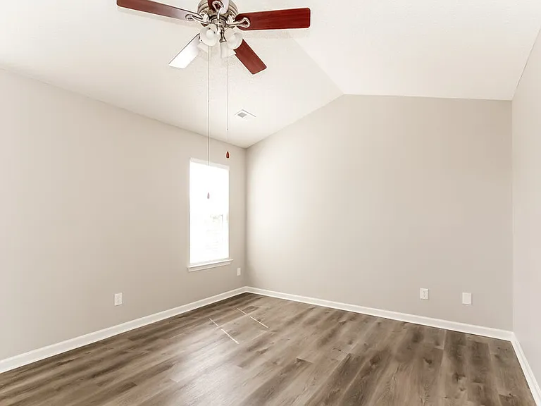 6116 Red Clover Ln — Photo 10