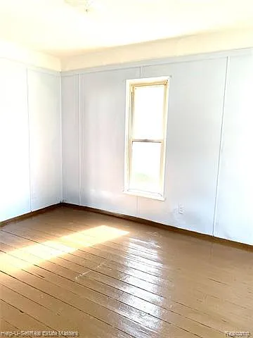 1209 Gillett St photo 1
