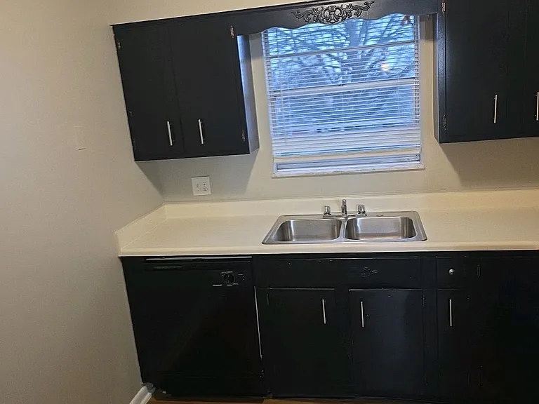 1603 Gagel Ave #12 — Photo 6